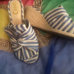 Sam elderman summer sandals very feminine